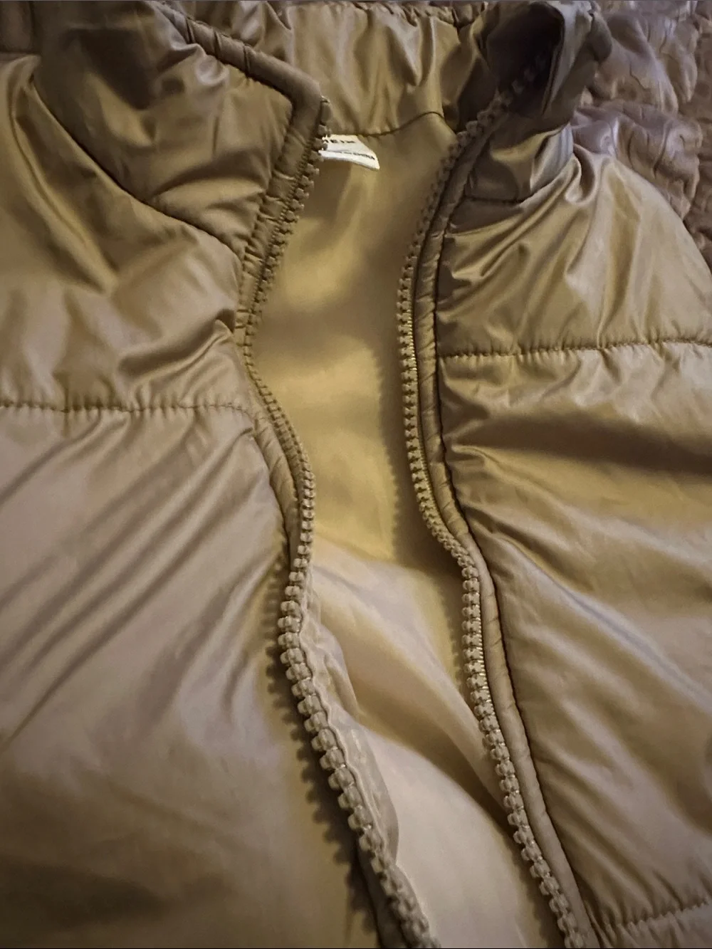 SHEIN Quilted Puffer Vest in Beige (12-18 months) Unisex